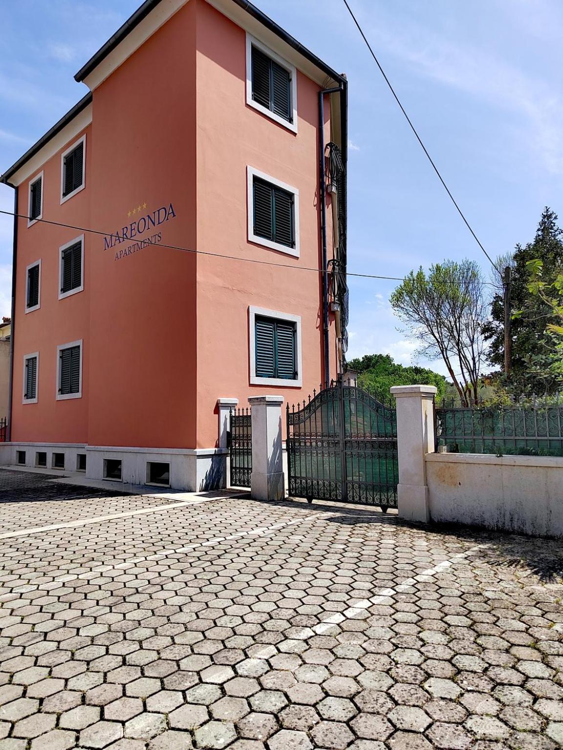 Villa Mareonda - Apartments Sussurro Ровінь Екстер'єр фото