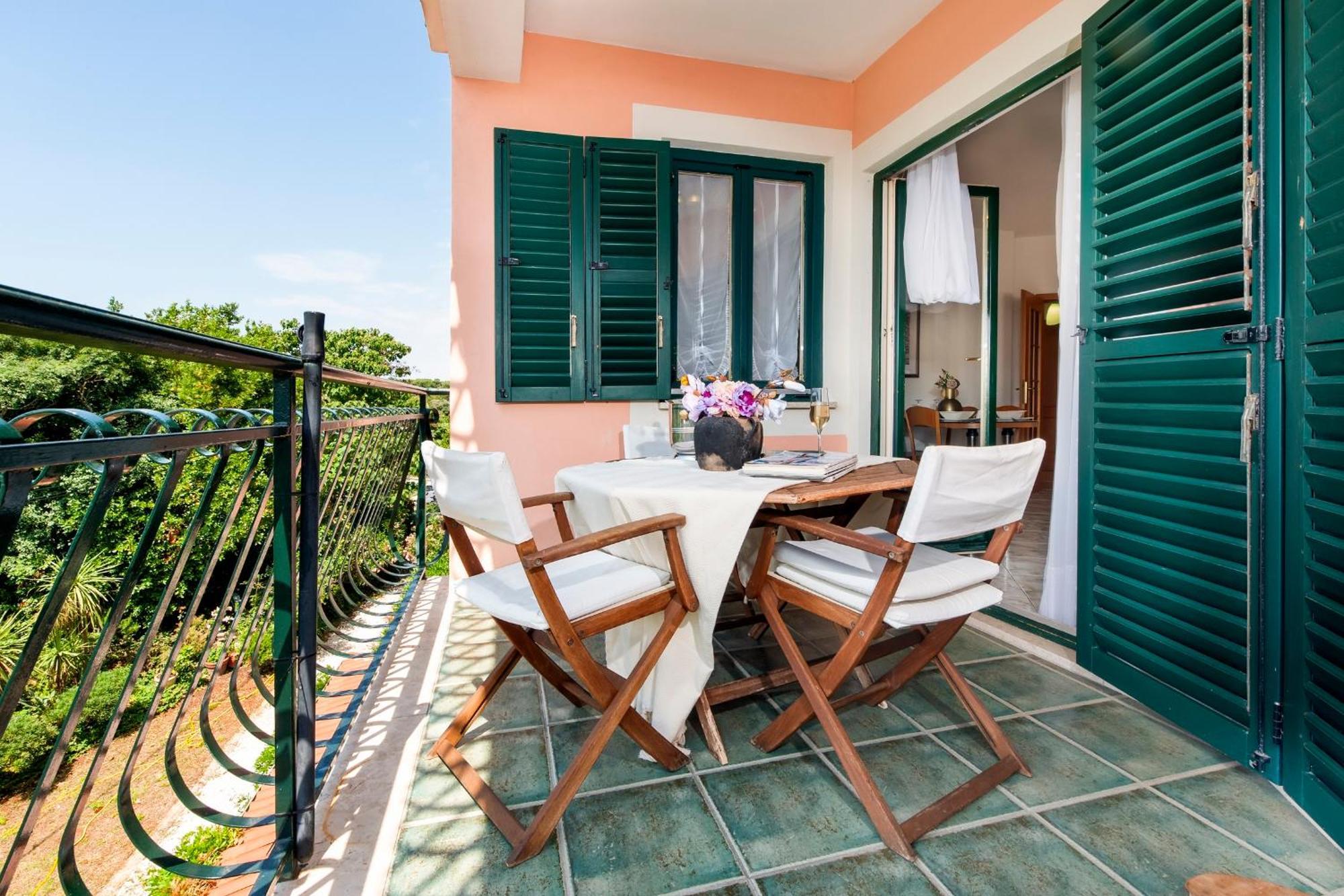 Villa Mareonda - Apartments Sussurro Ровінь Екстер'єр фото